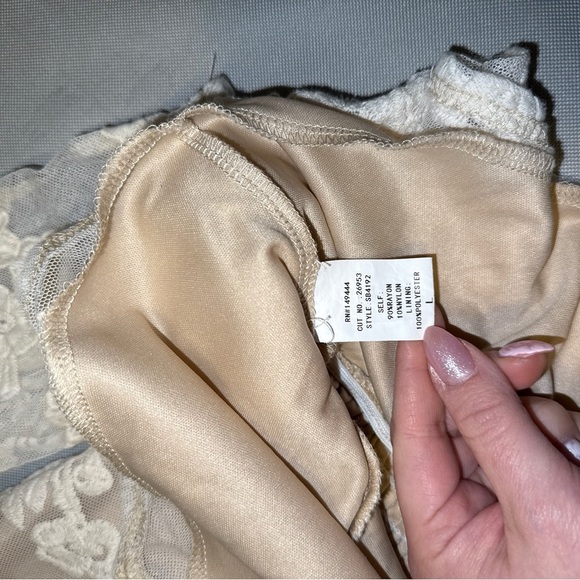 Amber Shu Babydoll Romantic Fairycore Lace Ruffle Blouse Size Large Embroidered - Picture 4 of 7